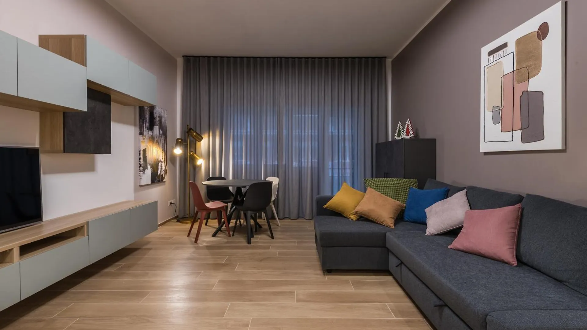Super Comfort Pisino Street Rome