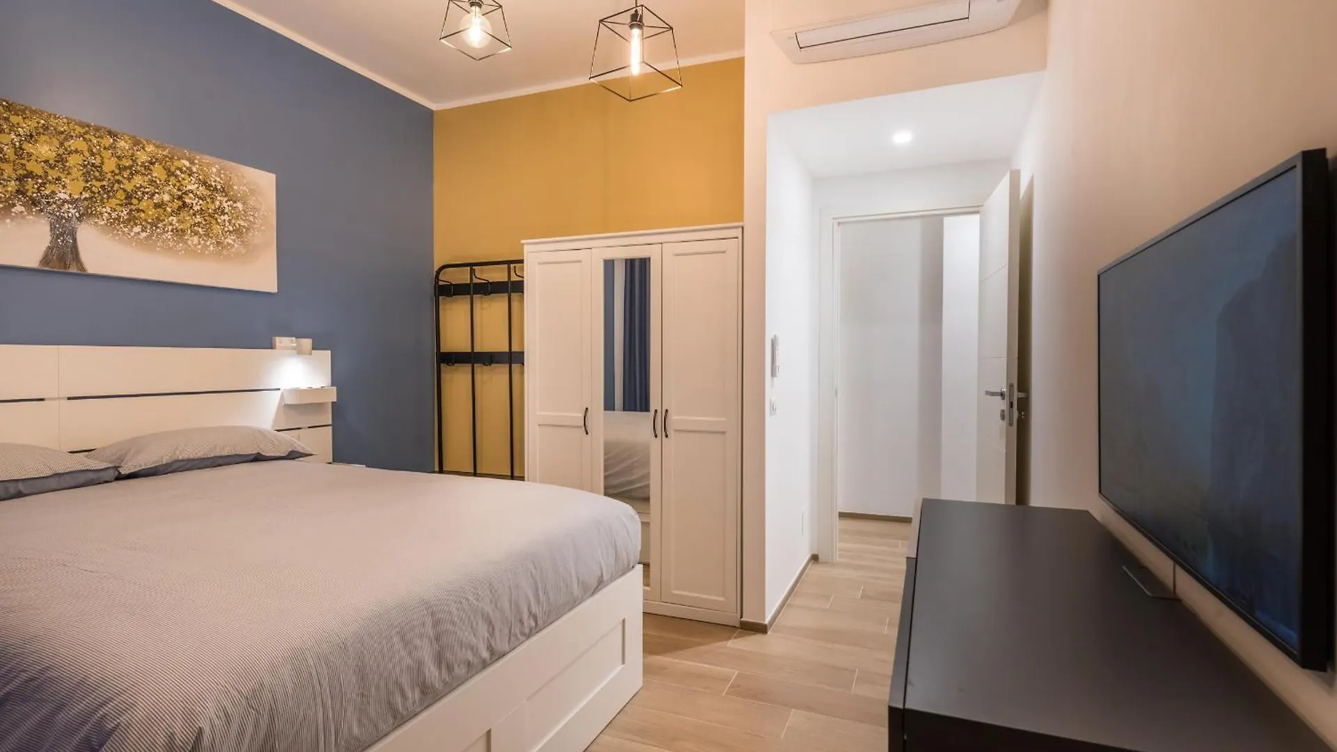 Super Comfort Pisino Street Rome Italy